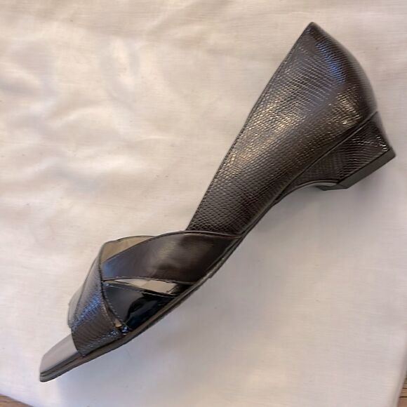 PETER KAISER PATENT OPEN TOE SHOES.  NEW - Picture 7 of 7